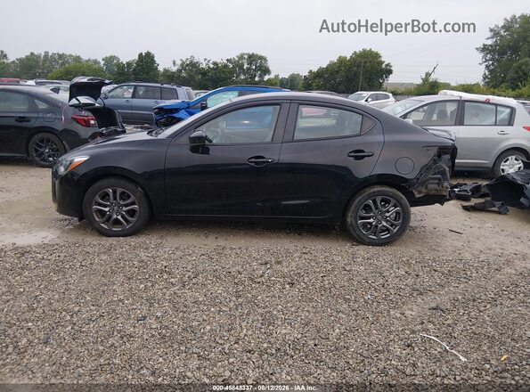 3MYDLBYVXKY504540 2019 TOYOTA YARIS Черный 