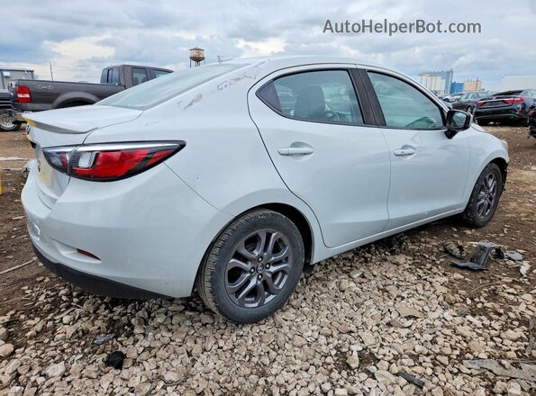 3MYDLBYVXKY514064 2019 TOYOTA YARIS White Задня права чверть