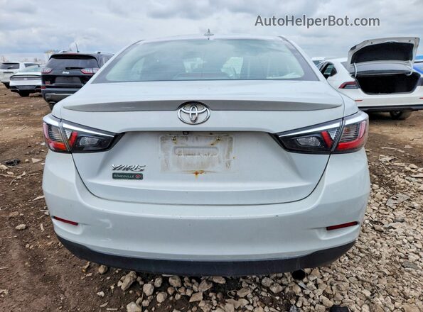 3MYDLBYVXKY514064 2019 TOYOTA YARIS White Вид ззаду