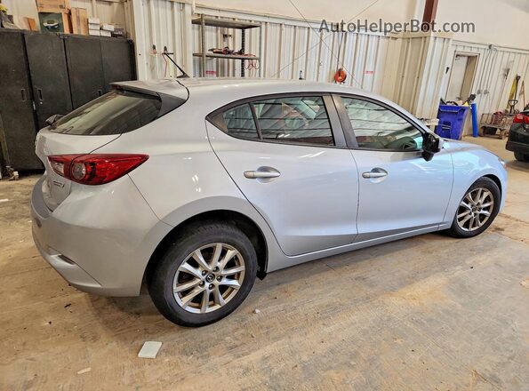 3MZBN1K72HM155665 2017 MAZDA 3 Silver Tył prawy