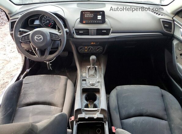 3MZBN1K72JM210816 2018 MAZDA 3 Blue Առջևի վահանակի տեսք
