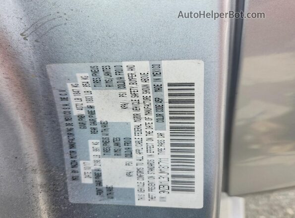 3MZBN1L31JM181711 2018 MAZDA 3 Silver Widok komory silnika