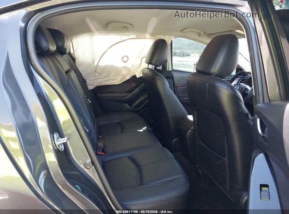 3MZBN1L36JM269590 2018 MAZDA 3 Gray Widok naklejki z numerem VIN