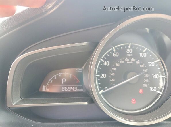 3MZBN1L37JM164315 2018 MAZDA 3 Black Instrument cluster view
