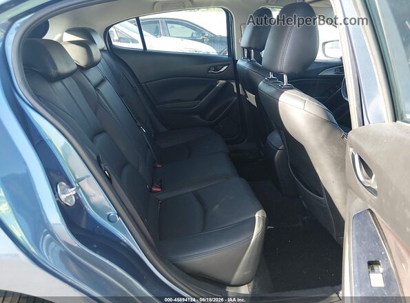 3MZBN1L38JM269686 2018 MAZDA 3 Light Blue VIN կոդի պիտակի տեսք