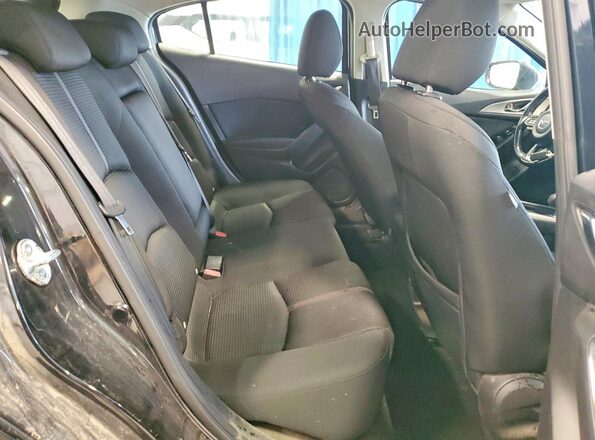 3MZBN1L70JM238449 2018 MAZDA 3 Black Widok tylnych siedzeń