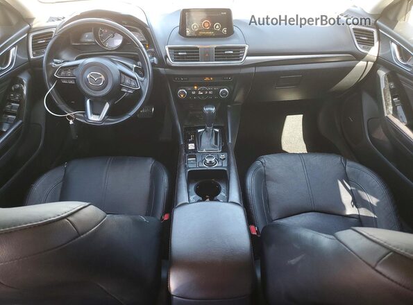 3MZBN1M38HM144941 2017 MAZDA 3 Red Widok deski rozdzielczej