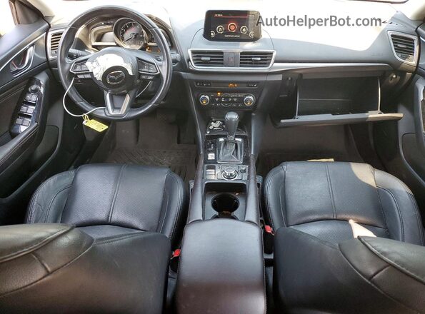 3MZBN1M3XHM130698 2017 MAZDA 3 Black Dashboard view