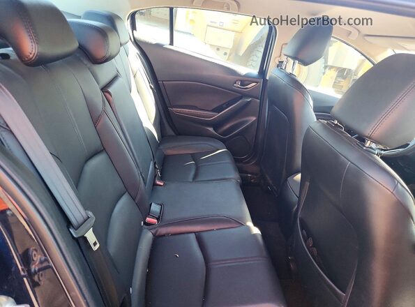 3MZBN1T77JM244832 2018 MAZDA 3 Black Rear seats view