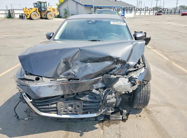 3MZBN1U70JM240457 2018 MAZDA 3 Charcoal Widok z przodu