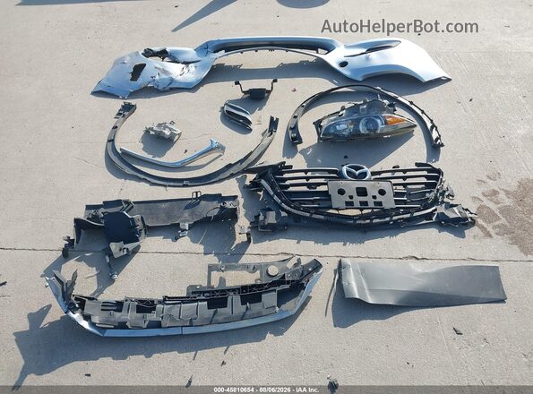 3MZBN1U71HM153841 2017 MAZDA 3 Silver ხელსაწყოთა პანელის ხედი