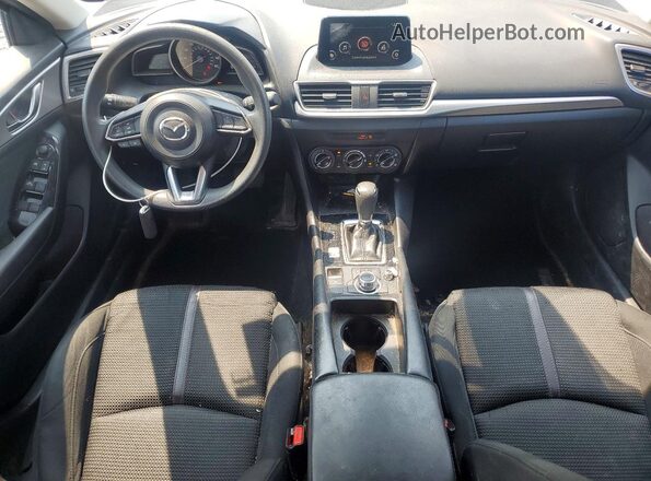3MZBN1U71JM211274 2018 MAZDA 3 Blue Առջևի վահանակի տեսք