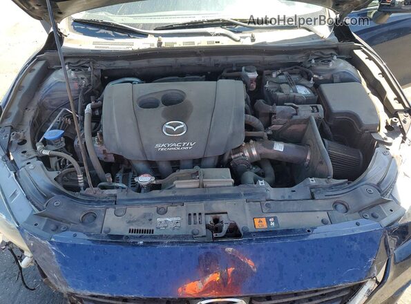 3MZBN1U71JM240919 2018 MAZDA 3 Синий Вид задней части салона