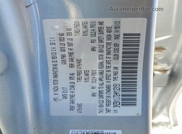 3MZBN1U72HM123151 2017 MAZDA 3 Серебряный Вид подкапотного пространства