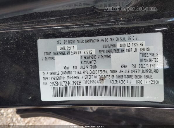 3MZBN1U72HM136806 2017 MAZDA 3 Black Vista del compartimento del motor