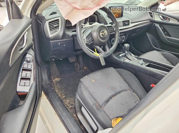 3MZBN1U73HM101868 2017 MAZDA 3 White Вид панелі приладів