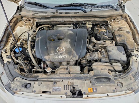 3MZBN1U73HM101868 2017 MAZDA 3 White Вид задньої частини салону