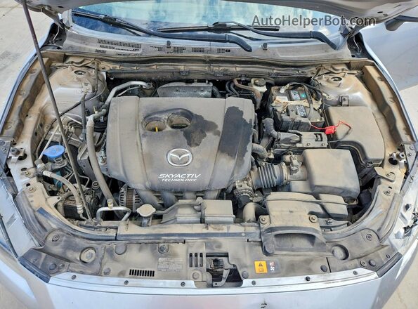 3MZBN1U74HM109204 2017 MAZDA 3 Silver Vista interior trasera