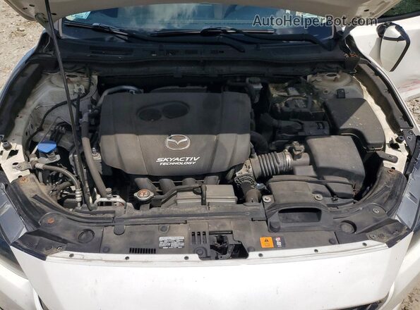 3MZBN1U76JM161648 2018 MAZDA 3 White Սալոնի հետևի տեսք