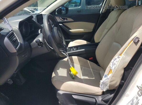 3MZBN1U76JM161648 2018 MAZDA 3 White Սալոնի դիմացի տեսք