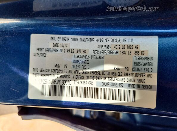 3MZBN1U76JM180510 2018 MAZDA 3 Синий Вид подкапотного пространства