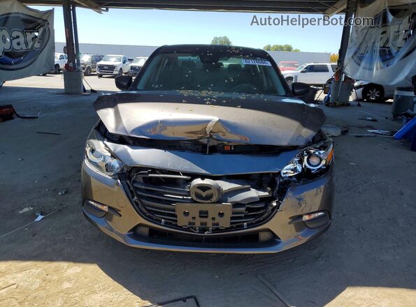 3MZBN1U76JM189837 2018 MAZDA 3 Gray Widok z przodu