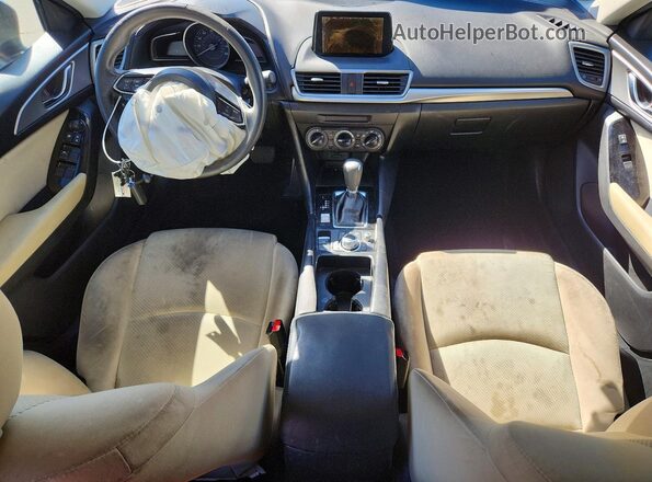 3MZBN1U79HM111479 2017 MAZDA 3 Синий Вид панели приборов