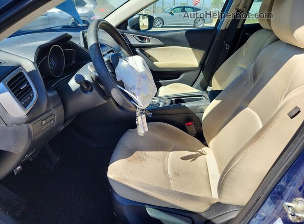 3MZBN1U79HM111479 2017 MAZDA 3 Синий Вид салона спереди