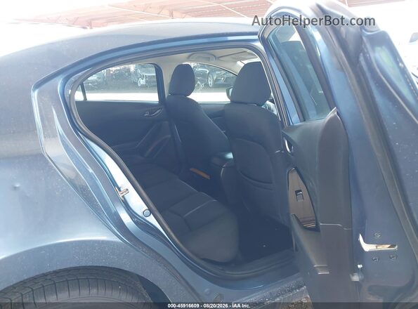3MZBN1U79JM172921 2018 MAZDA 3 Gray Вид наклейки з VIN-кодом
