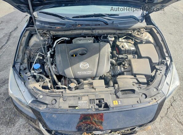 3MZBN1U79JM200913 2018 MAZDA 3 Черный Вид задней части салона