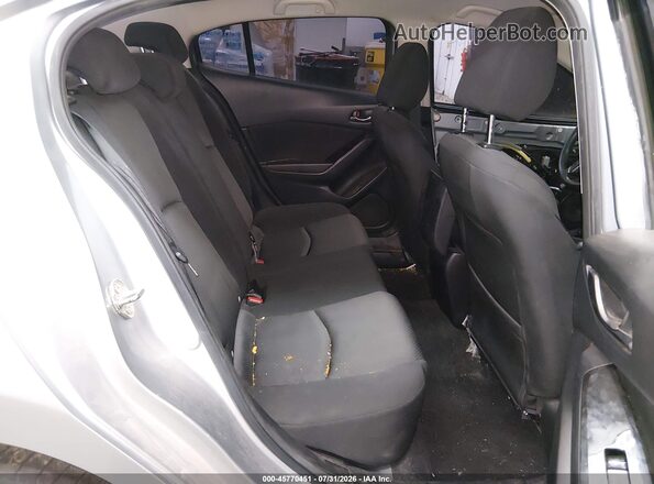 3MZBN1U79JM217162 2018 MAZDA 3 Silver Вид наклейки з VIN-кодом