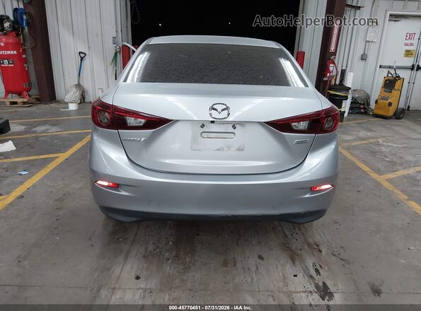 3MZBN1U79JM217162 2018 MAZDA 3 Silver 