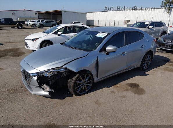 3MZBN1V30JM199629 2018 MAZDA 3 Silver Vista tres cuartos delantera izquierda