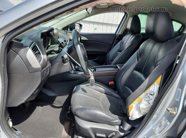 3MZBN1V30JM206045 2018 MAZDA 3 Silver Widok wnętrza z przodu
