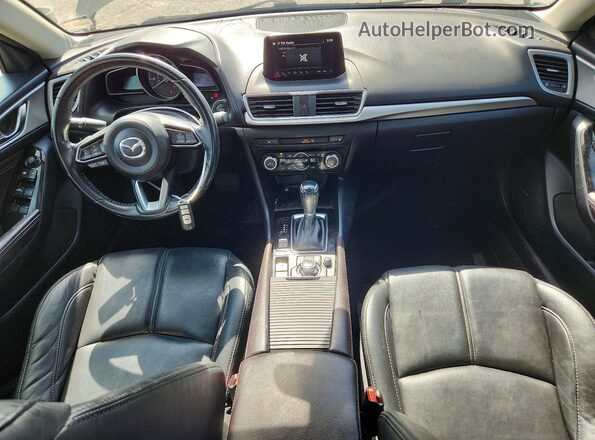3MZBN1V30JM272904 2018 MAZDA 3 Угольный Вид панели приборов