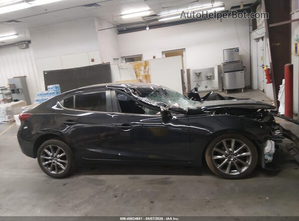 3MZBN1V33JM220005 2018 MAZDA 3 Черный Вид задней части салона