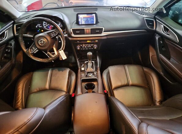 3MZBN1V33JM233482 2018 MAZDA 3 White Dashboard view