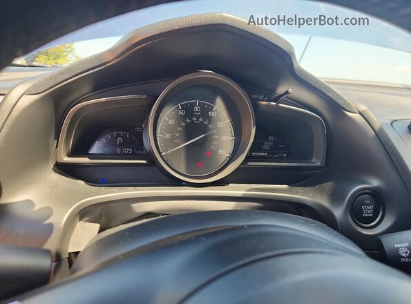 3MZBN1V39JM193473 2018 MAZDA 3 Blue Սարքավորումների վահանակի տեսք