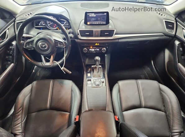 3MZBN1V39JM197569 2018 MAZDA 3 Black Dashboard view