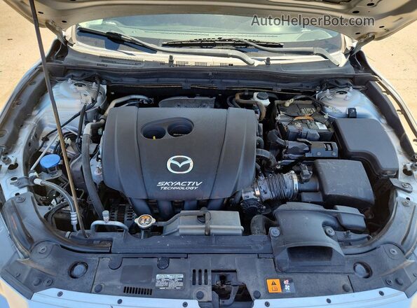 3MZBN1V39JM202334 2018 MAZDA 3 White უკანა სალონის ხედი