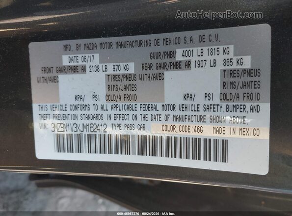 3MZBN1V3XJM162412 2018 MAZDA 3 Gray Vista del compartimento del motor
