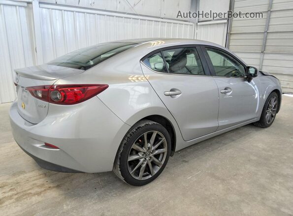 3MZBN1V3XJM208224 2018 MAZDA 3 Gray Հետևի աջ