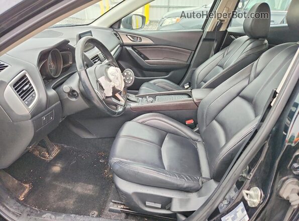 3MZBN1V3XJM239764 2018 MAZDA 3 Black Вид салону спереду