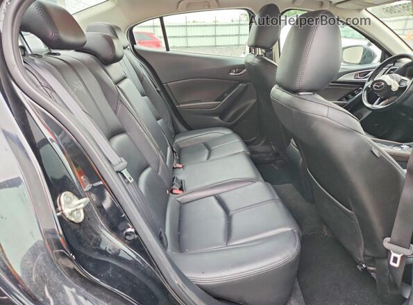 3MZBN1V3XJM239764 2018 MAZDA 3 Black Вид задніх сидінь