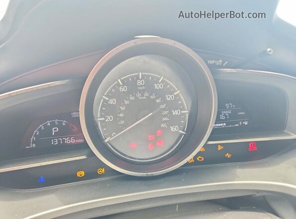3MZBN1V74HM123182 2017 MAZDA 3 Gray Սարքավորումների վահանակի տեսք
