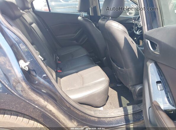 3MZBN1W30JM163485 2018 MAZDA 3 Blue VIN կոդի պիտակի տեսք