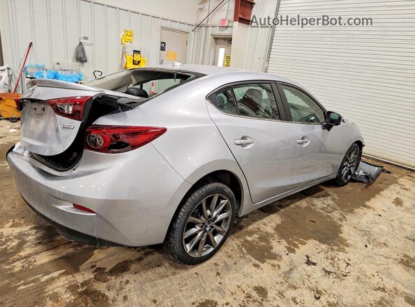 3MZBN1W33JM160452 2018 MAZDA 3 Серебряный Задняя правая четверть