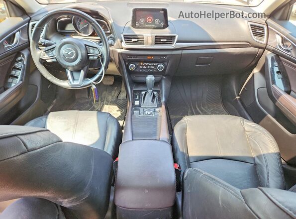 3MZBN1W34JM167426 2018 MAZDA 3 Blue Вид щитка приладів