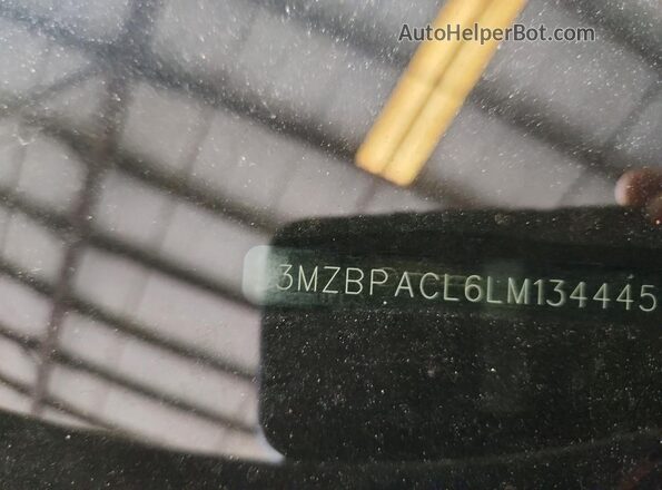 3MZBPACL6LM134445 2020 MAZDA 3 White ძრავის განყოფილების ხედი
