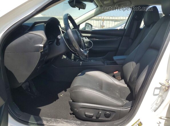 3MZBPADL7KM105467 2019 MAZDA 3 White Front interior view